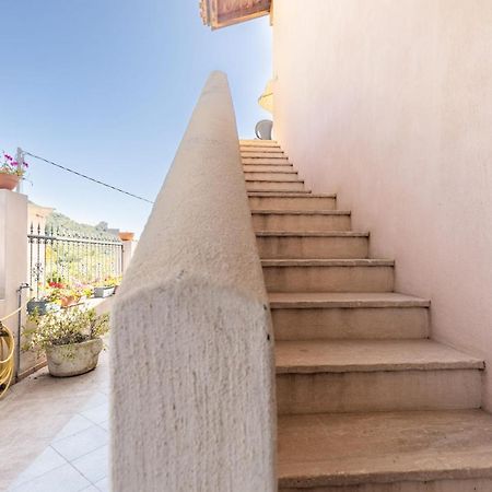 Casa Orfea Lejlighed Santa Maria Navarrese Eksteriør billede