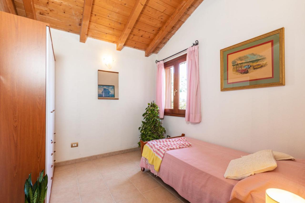 Casa Orfea Lejlighed Santa Maria Navarrese Eksteriør billede